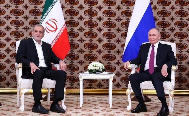 皇冠足球注册_“抵抗之弧”断裂皇冠足球注册,伊朗外长和总统兵分两路,打算问计于中俄?