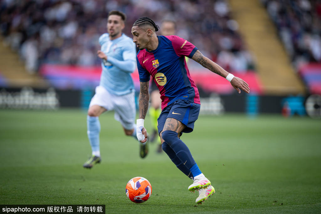 皇冠信用网出租代理_西甲-拉菲尼亚双响+补时绝杀 巴萨连扳3球4-3先赛7分领跑