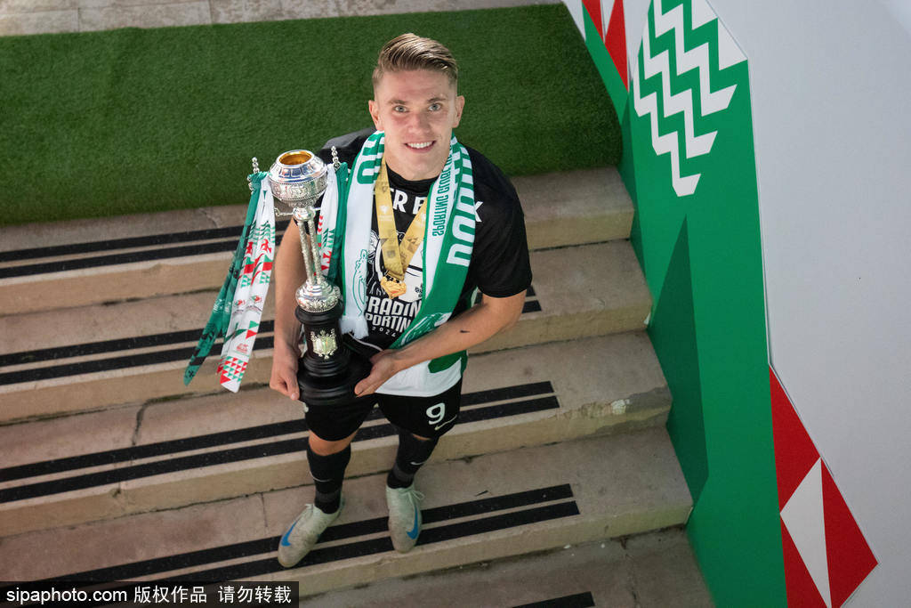 皇冠信用登2代理_葡超金靴“逼宫”！约克雷斯转会曼联再生变数皇冠信用登2代理，里斯本竞技坐地起价太黑？