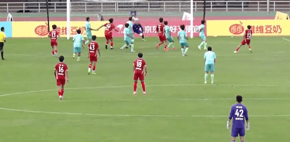 皇冠信用网如何注册_苏超观察|徐州1：0绝杀镇江：最简单的热爱带来最纯粹的胜利