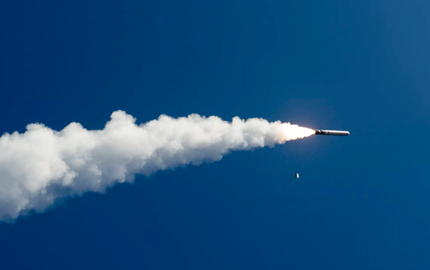 皇冠信用網开户_巨型钻地弹首次实战！美国轰炸伊朗核设施皇冠信用網开户，直接成本5亿美元，间接代价难以估量