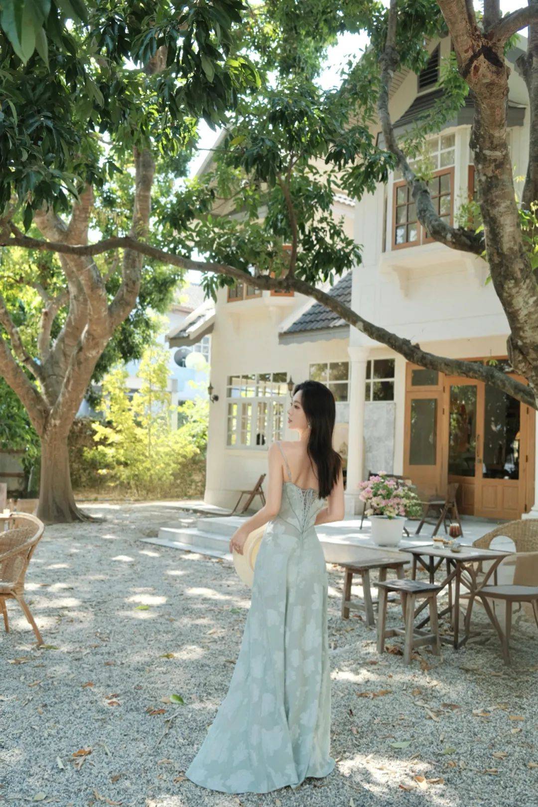 皇冠信用網账号申请_穿裙子拍照皇冠信用網账号申请，8个拍照姿势，漂亮气质又优雅，迷人温柔又出片