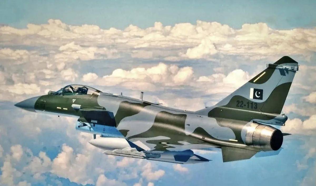 皇冠信用网开户_俄军大运刚刚离开皇冠信用网开户,伊朗军用机场突发爆炸,苏-35比歼-10先到货?