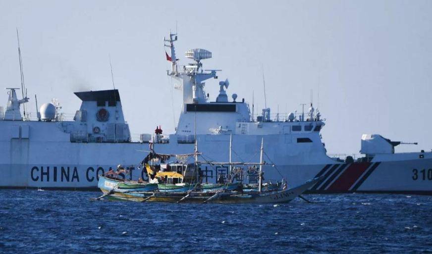 皇冠信用网会员申请_69海里对峙！美军与19国联合演习之际皇冠信用网会员申请，中方052D携带高超音速导弹，直接近距离震慑