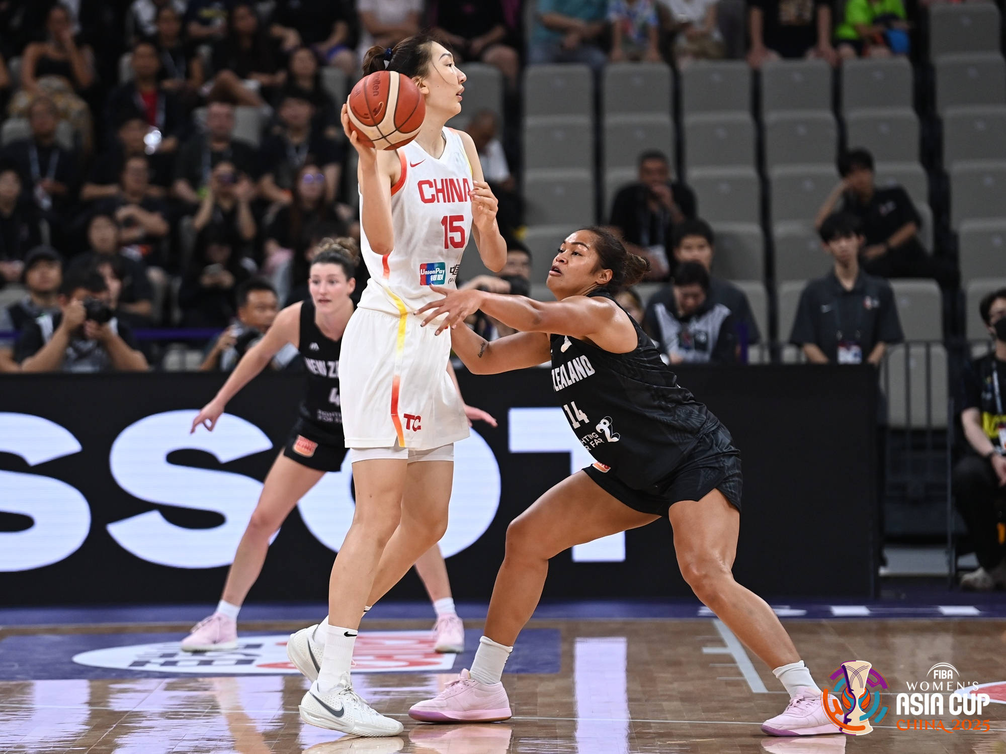 诺丁汉森林vs布伦特福德_亚洲杯-中国女篮34分狂胜新西兰 小组头名晋级4强