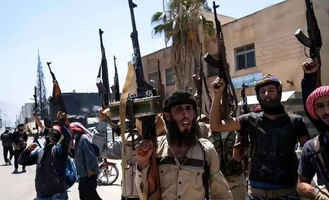 皇冠信用网怎么弄_第二轮攻势打响皇冠信用网怎么弄，阿拉伯盟军加入战局，中方立场坚决，重申叙利亚主权完整