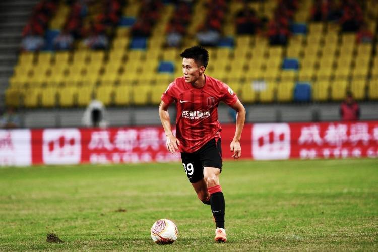 格罗瑟托 v 佛罗伦萨_徐正源：必须展现出强大的成都DNA 韦世豪的位置由年轻球员顶上