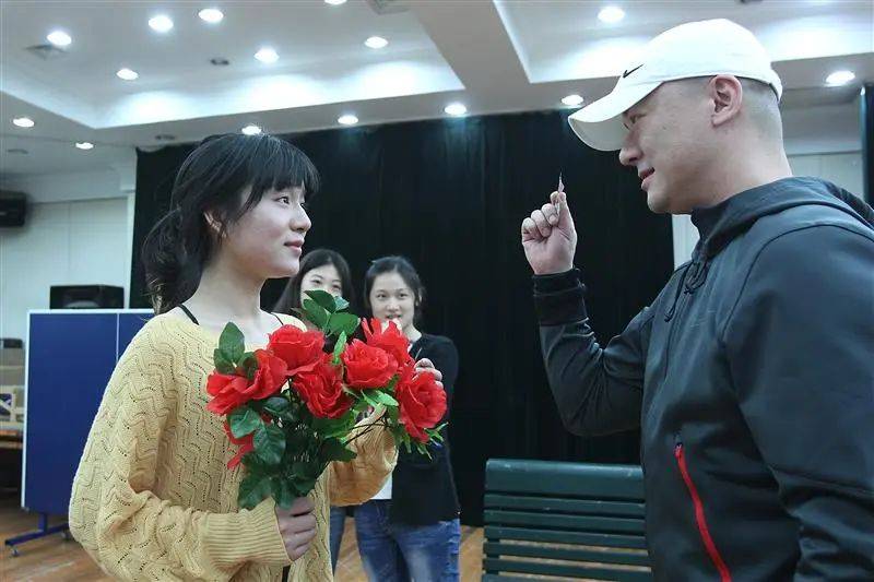 皇冠信用出租足球_上海著名演员因病去世皇冠信用出租足球，年仅50岁，网友：不敢相信！