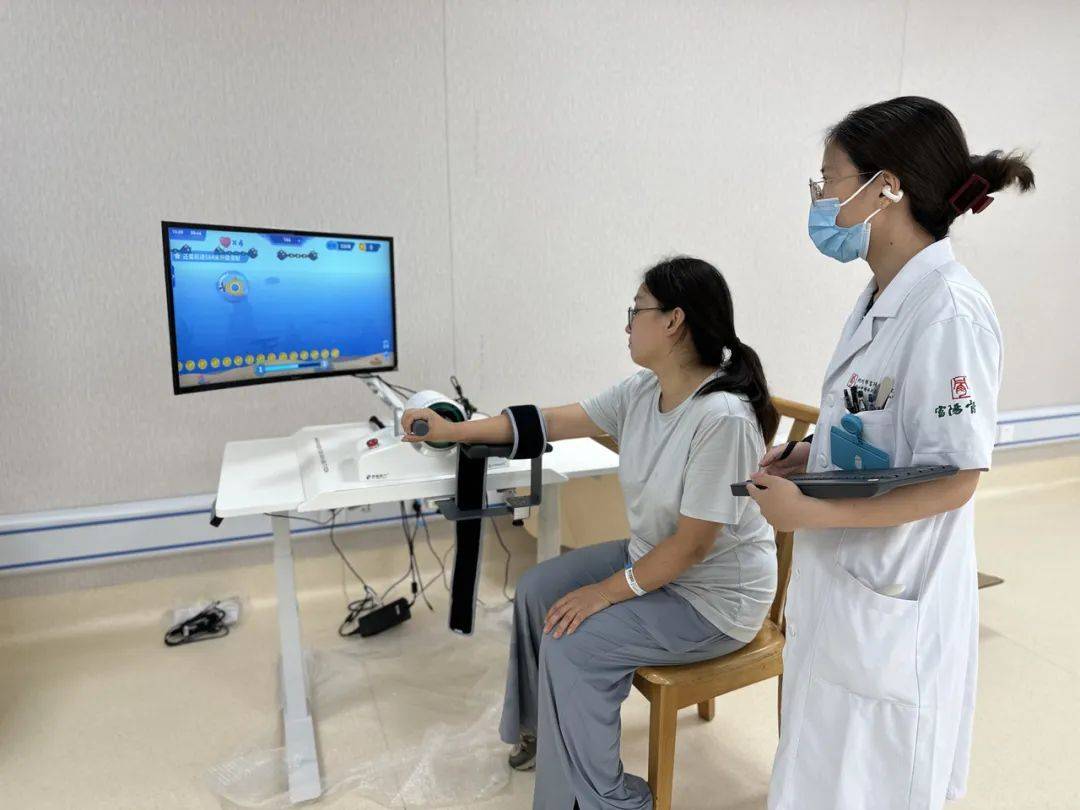 皇冠登3管理出租_杭州32岁小伙每天打篮球到深夜皇冠登3管理出租，一查“韧带撕裂”！近期多人中招