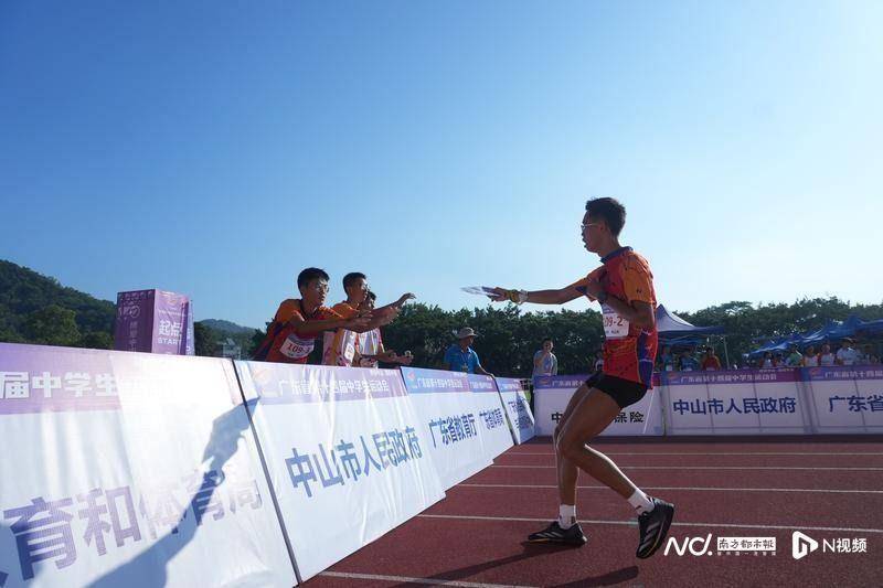 皇冠信用網在哪里开通
_再破纪录皇冠信用網在哪里开通
!中山李依频摘得女子50米自由泳金牌