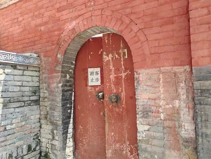 皇冠信用网在线开户
_突然失去住持的少林寺皇冠信用网在线开户
,戒备森严