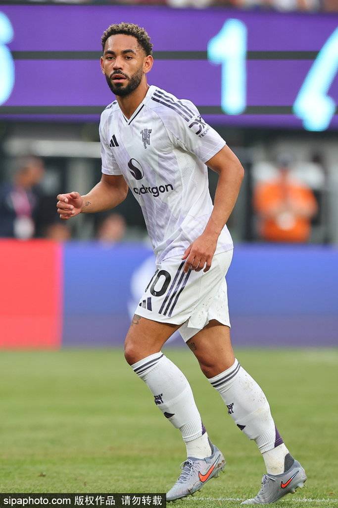 皇冠信用网在线注册
_曼联7400万英镑转会进展:本杰明·塞斯科加盟在即