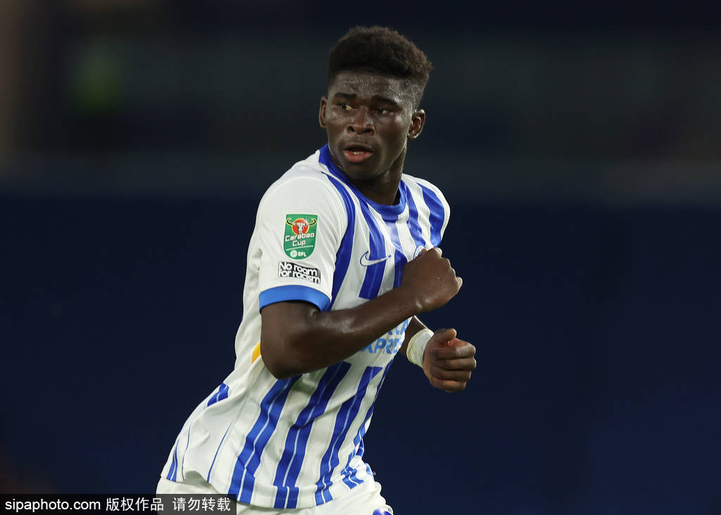 皇冠信用网登1_卡洛斯·巴莱巴转会曼联最新进展：布莱顿强硬回应转会传闻