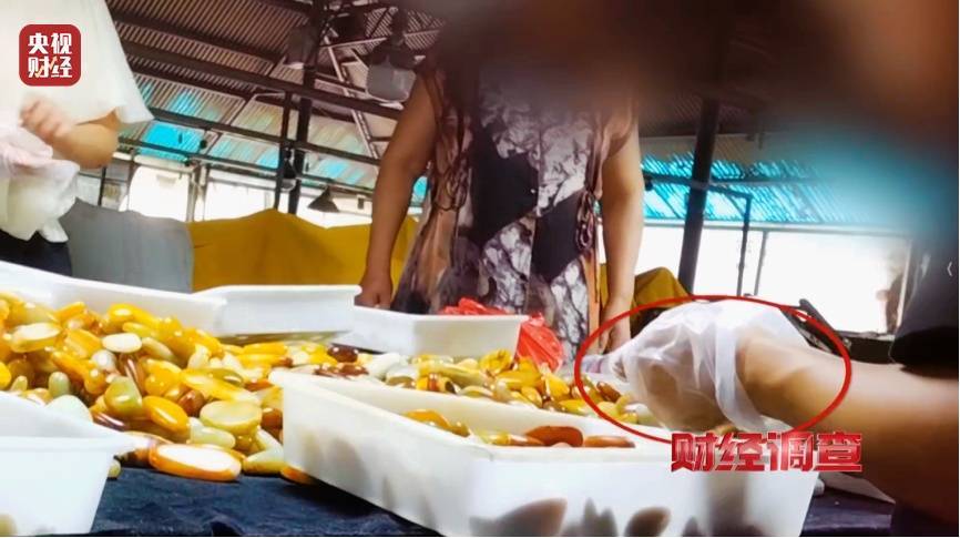 英格兰足球超级联赛_央视曝光英格兰足球超级联赛，全是演的！网友怒了，官方通报：涉案人员已被控制