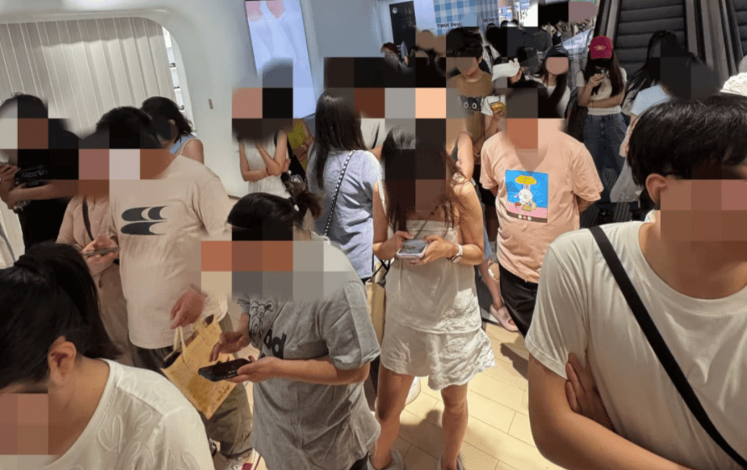 挪威女子超级联赛_开业第一天就闭店!人多到崩溃挪威女子超级联赛,排队超8小时,品牌道歉,补偿方案公布!