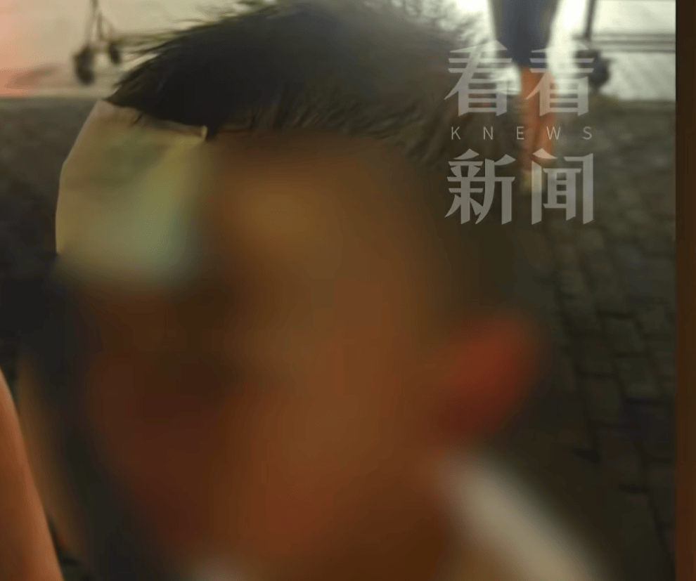 埃及超级联赛_血流不止埃及超级联赛，脸上缝30多针需整容！上海一知名火锅店发生意外，顾客和商家互相指责……