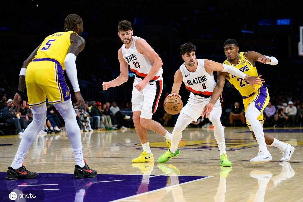 皇冠皇冠足球平台_杨瀚森1分1板里夫斯41分 开拓者3人20+击败湖人