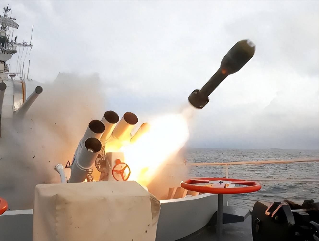 如何代理皇冠信用盘_日本根本不买特朗普账！局势紧张之际如何代理皇冠信用盘，高市早苗送中国两句话，台湾专家：日军可能被全歼