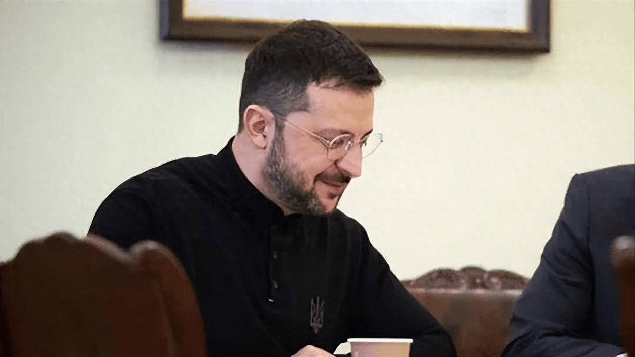 皇冠世界杯足球
_“刺杀普京”到底是谁干的?泽连斯基称不是本人所为皇冠世界杯足球
,英国人有嫌疑