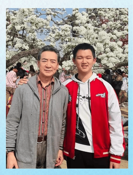 足球大小_71岁寇振海自述老来得子心境 自曝因年龄差被18岁儿子嫌弃