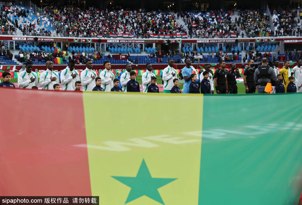 皇冠信用网登2代理_贺一然转会动态：山东泰山的诱惑与辽宁铁人的追求