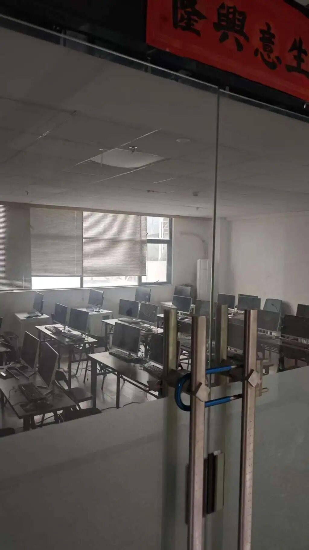 皇冠信用盘如何申请_警方已立案!深圳一企业突然“爆雷”皇冠信用盘如何申请,多人仍在维权