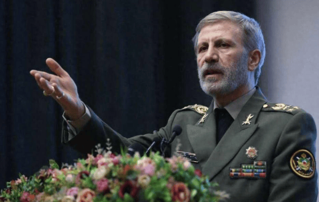 皇冠信用网申请条件_伊朗5枚弹道导弹从天而降皇冠信用网申请条件，卡塔尔一片火海，美国“七寸”被击中