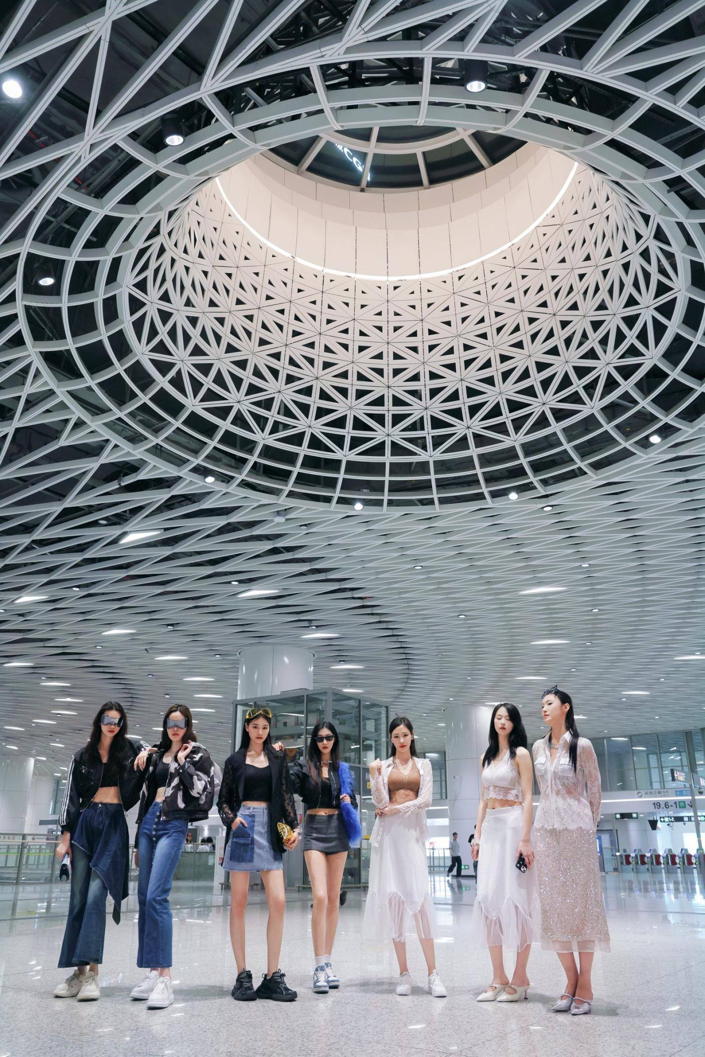 皇冠信用网注册
_没看出来皇冠信用网注册
!她们穿的竟然是内衣!地铁站里的这场快闪太敢了