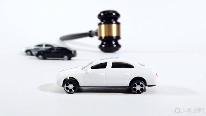 皇冠agmos011_上海一男子抵押一套房皇冠agmos011，一口气买了18辆新能源车，他想做什么？