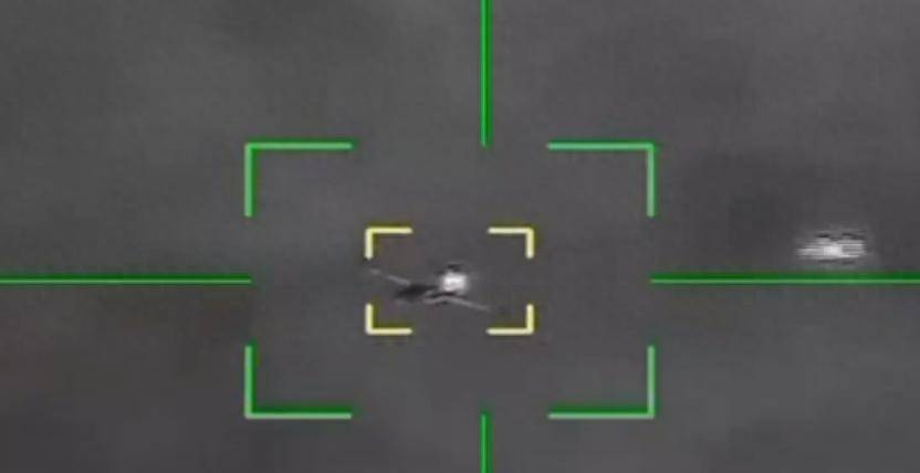 皇冠登2开户_损失惨重！为了抢回跳伞飞行员皇冠登2开户，美军又有两架飞机被伊朗击落