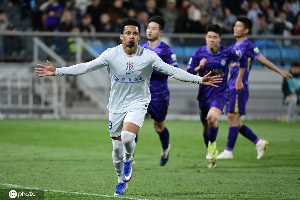 皇冠下载app_中超-基莱斯破门拉唐梅开二度 津门虎2-3遭申花逆转