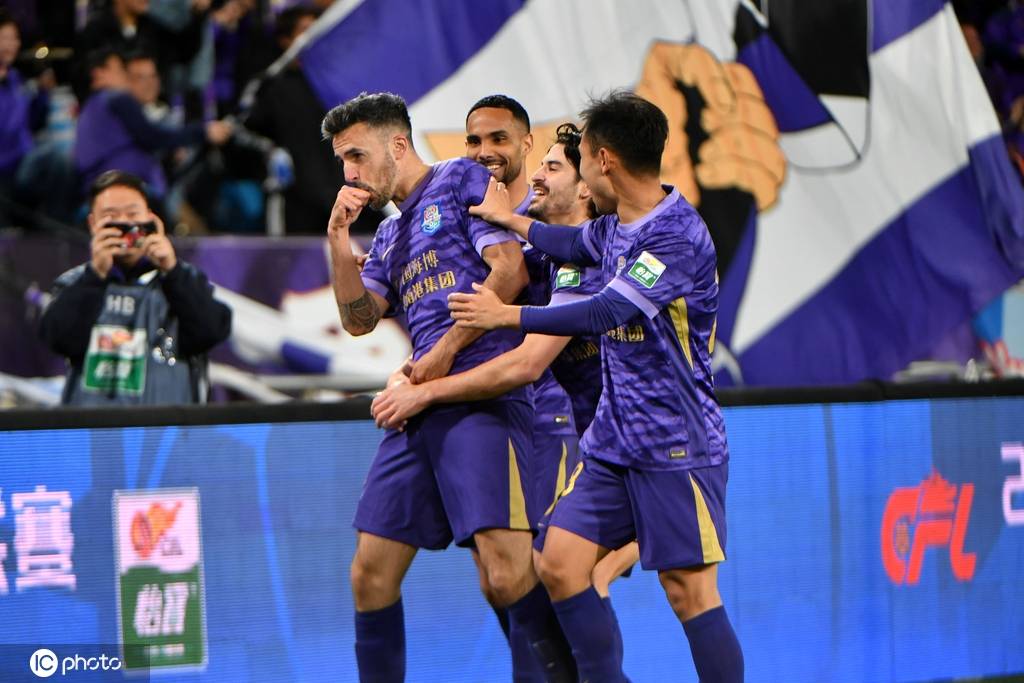 皇冠下载app_中超-基莱斯破门拉唐梅开二度 津门虎2-3遭申花逆转