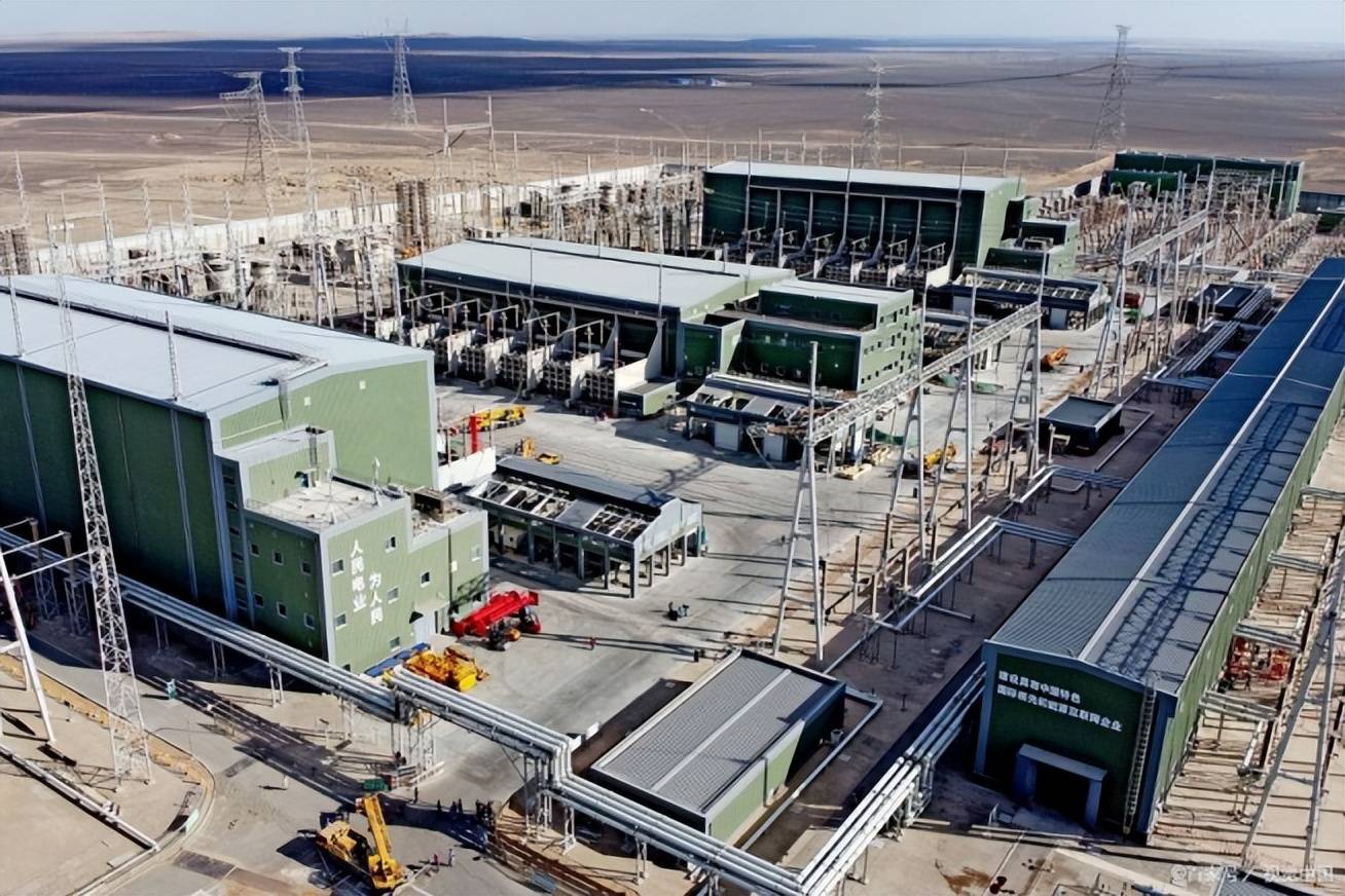 hga026注册
_梅德韦杰夫直言hga026注册
,伊朗的“核武器”威力无穷,俄伊阵线不会被轻易击破!