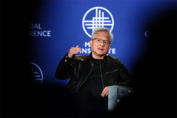 世界杯比赛盘口_黄仁勋：中国不应获得英伟达的最先进芯片世界杯比赛盘口，美国应保持AI领先地位