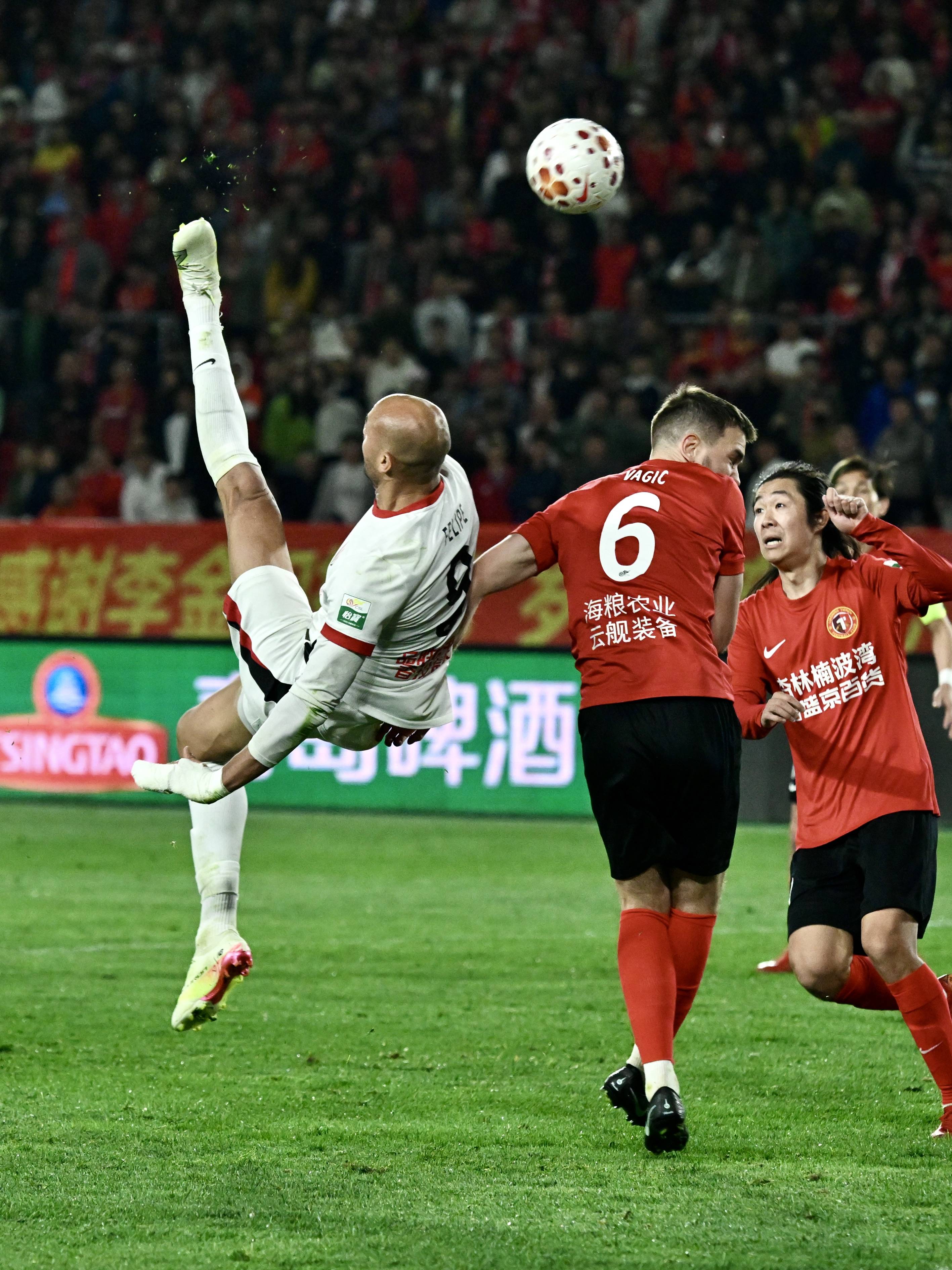 皇冠信用盘注册_费利佩倒钩破门！成都蓉城客场1比0力克辽宁铁人皇冠信用盘注册，豪取七连胜