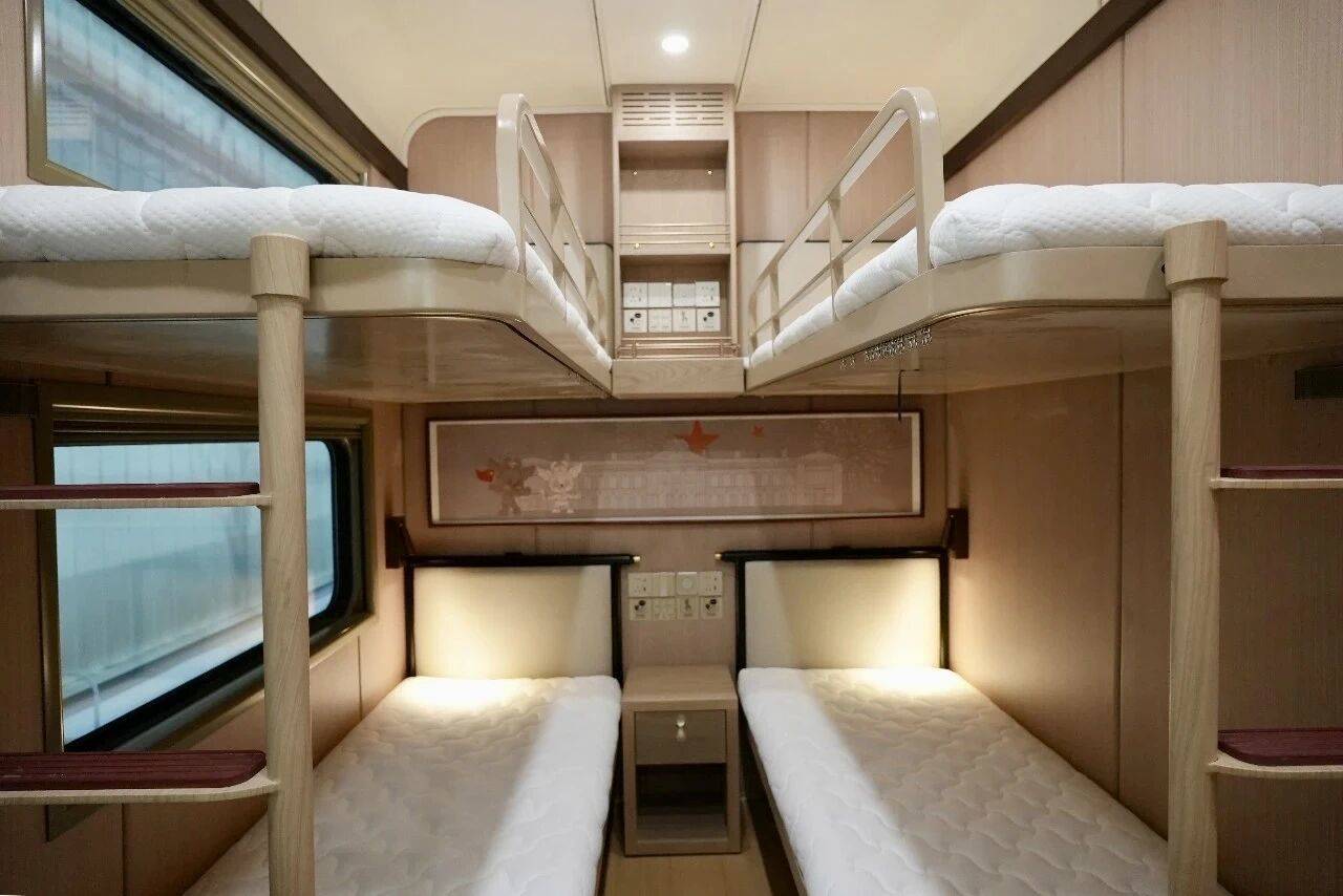 世界盃直播網站_“武汉史上票价最贵火车”今日发车：20999元起世界盃直播網站，最多容纳231人，全部为卧铺席位，有人从新加坡赶来乘坐