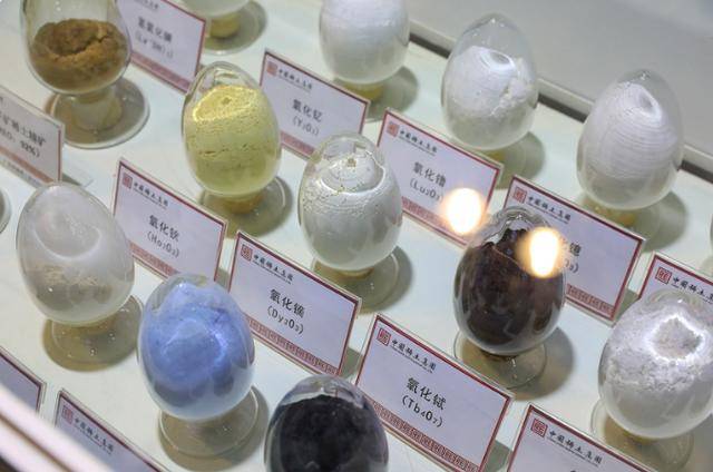 登3代理出租_特朗普推翻承诺登3代理出租，中国锁死稀土，高市没想到：扩军备战陷入死局？