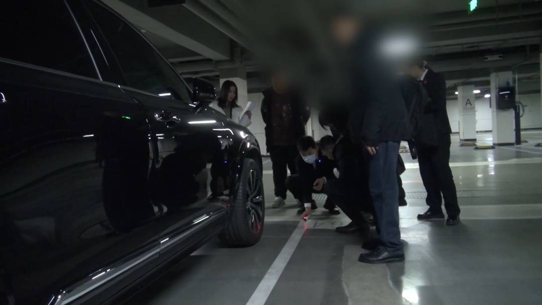 皇冠电话
_北京奇案:停车打不开后备箱 这事儿闹上皇冠电话
了法院