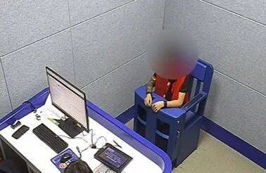 皇冠代理登入_上海街头“口罩男”不停自拍行迹诡异皇冠代理登入，女刑警瞥了一眼截获罕见67万奢侈品包