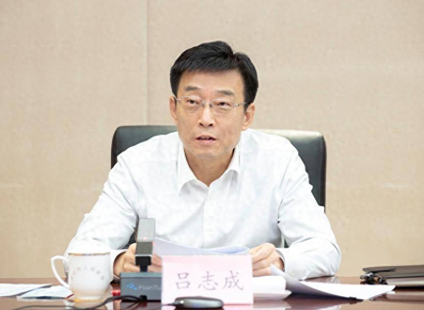 德国乙组联赛_吕志成卸任沈阳市委副书记、市政府党组书记职务；曾任衡水市市长、河北省国资委主任、阜新市委书记等职务；曾获“全国优秀县委书记”称号