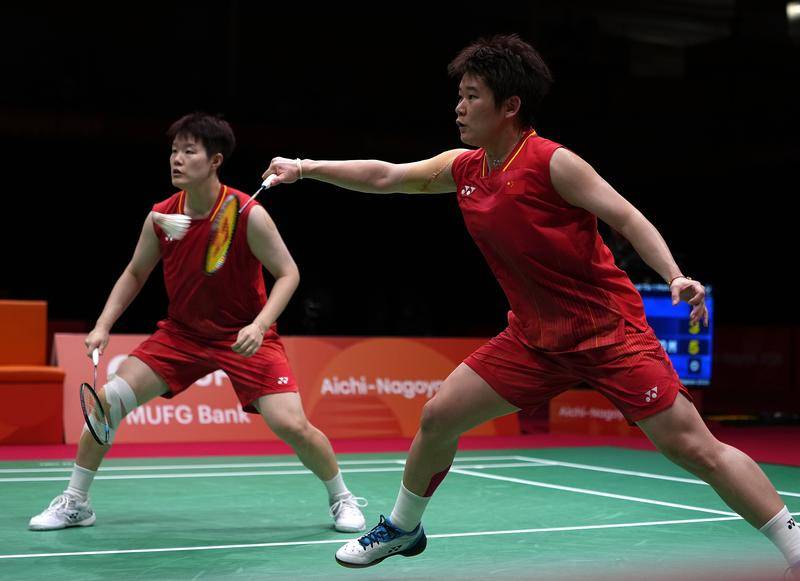 皇冠登3
_时隔12年再登顶皇冠登3
!亚运-国羽女团3-0日本摘金 夺队史第11冠