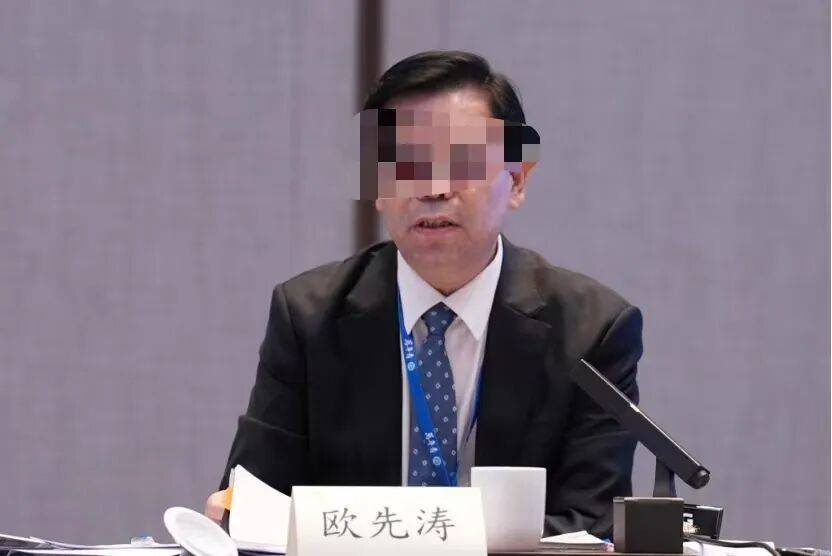 NBA篮球_网传东航空姐下跪事件乘客为上市公司董事长NBA篮球？ 万年青回应