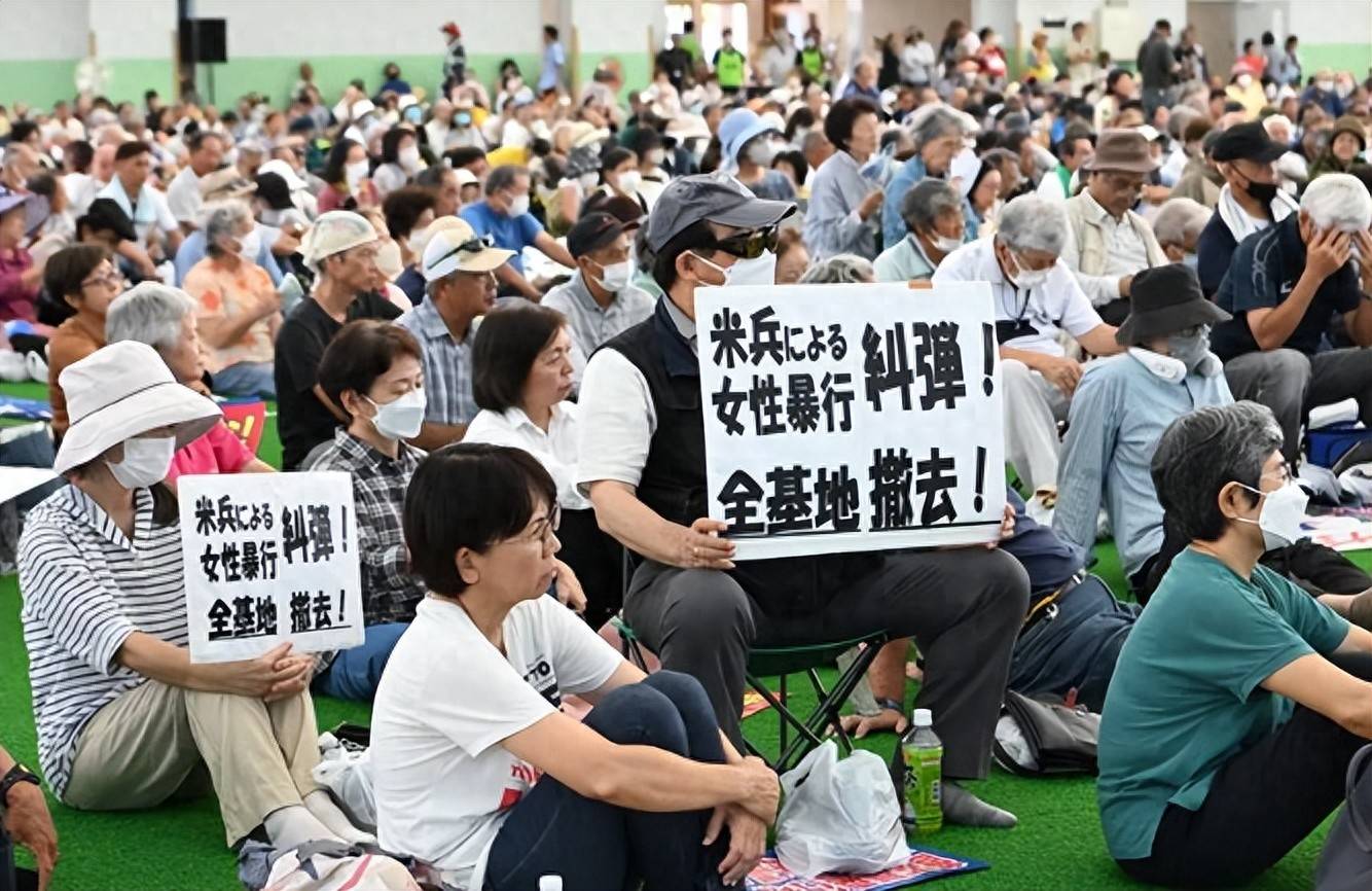 英格兰南部南区超级联赛_34:0“全票赞成”英格兰南部南区超级联赛，东京爆发一场“反美”抗议，高市早苗敢怒不敢言