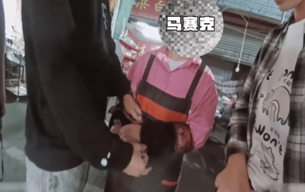 松本山雅 vs广岛三箭_成都警方：夫妻二人将10元1斤的批发猪肉松本山雅 vs广岛三箭，冒充卤牛肉75元1斤卖出，5名团伙涉案人员被刑拘