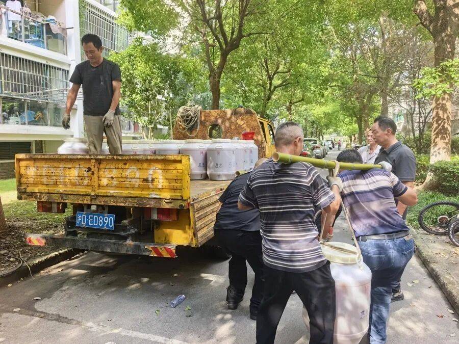 德国乙组联赛-特别投注_上海一女子沉迷自制酵素12年德国乙组联赛-特别投注，75公斤一桶堆满屋，邻居慌了：楼板扛得住吗？