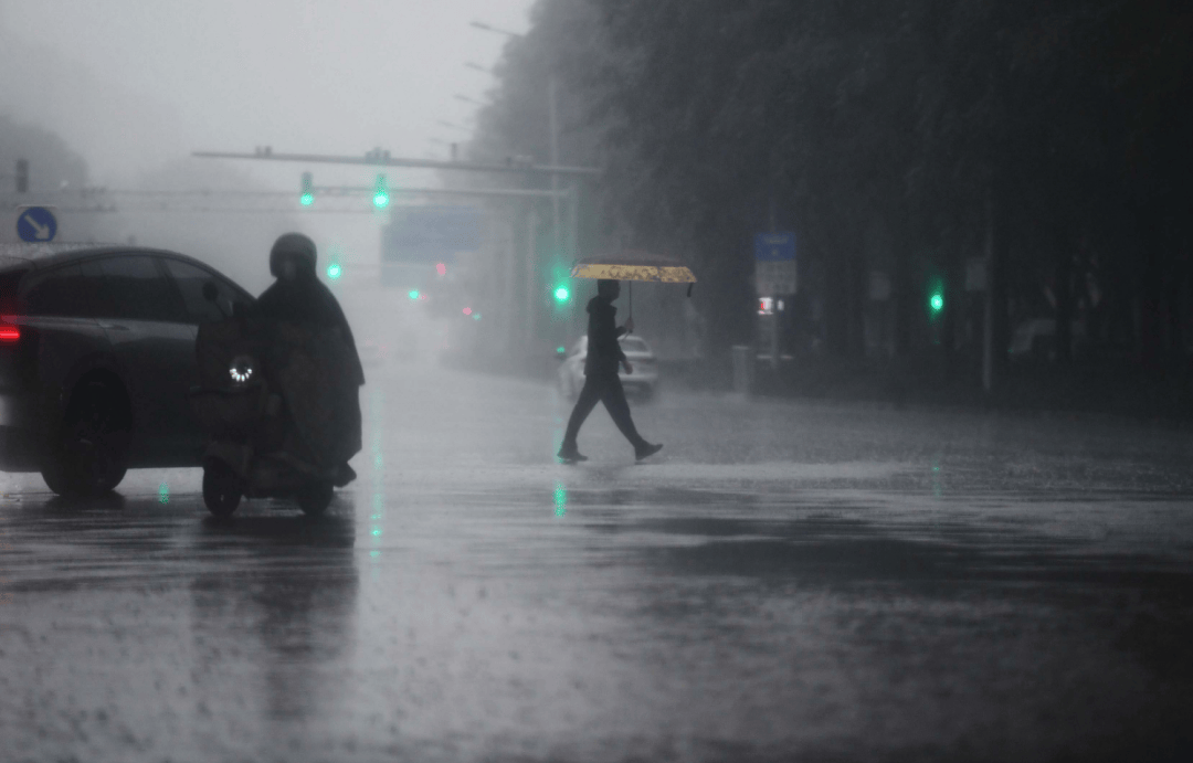 阿尔及利亚甲组联赛_北京：雨已下了16个小时阿尔及利亚甲组联赛，全市达暴雨级，未来2小时还将持续