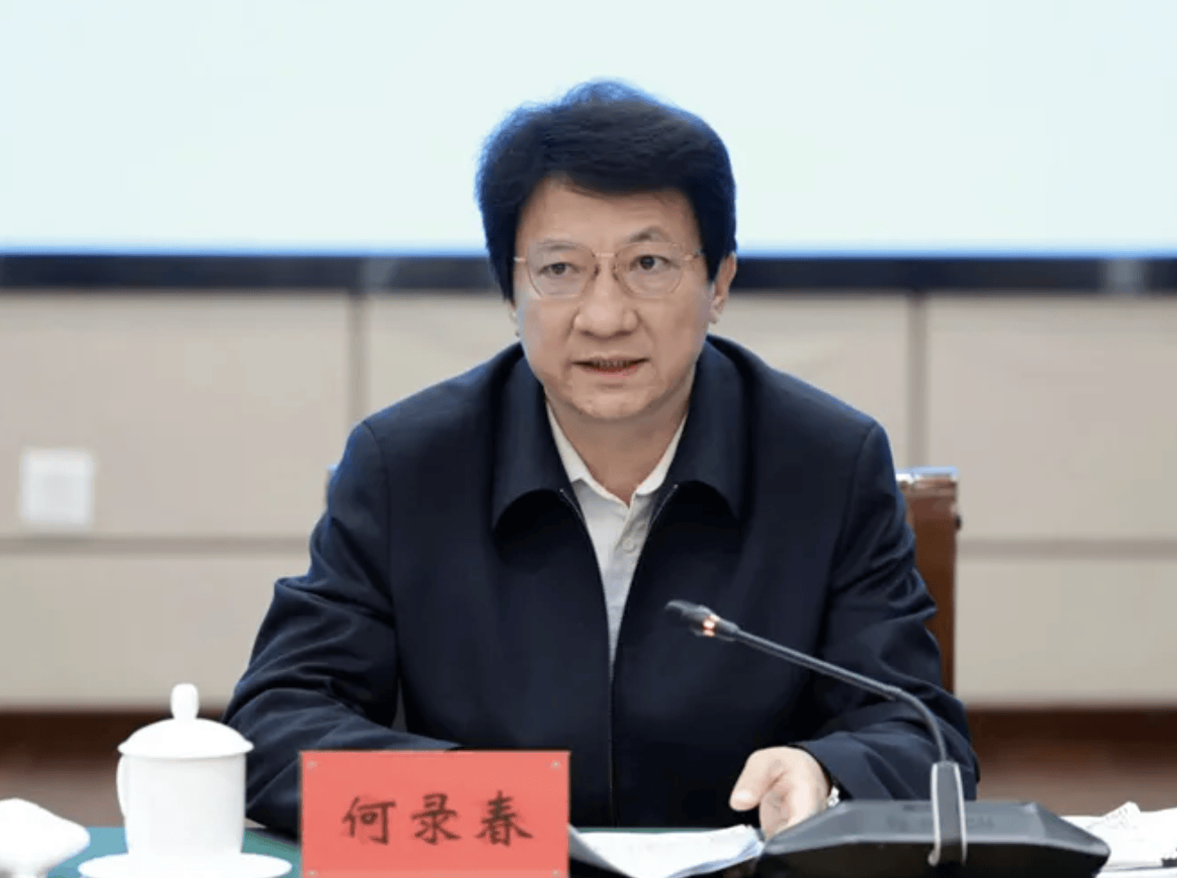 阿联酋超级联赛_何录春任西藏自治区政协党组书记